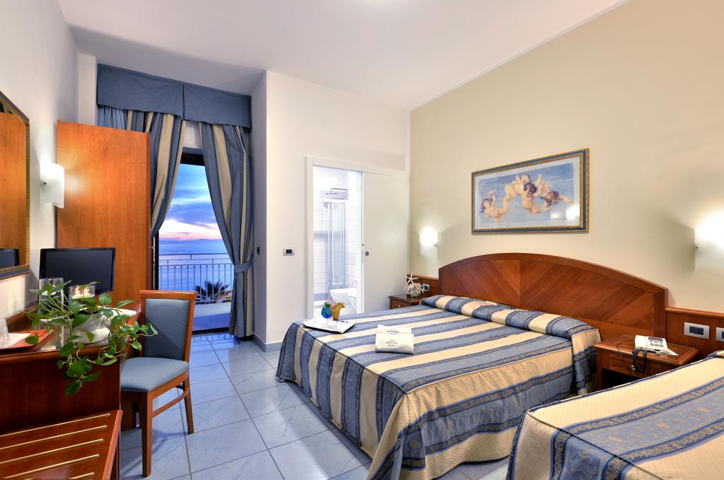 Hotel Serenella Agropoli Extérieur photo